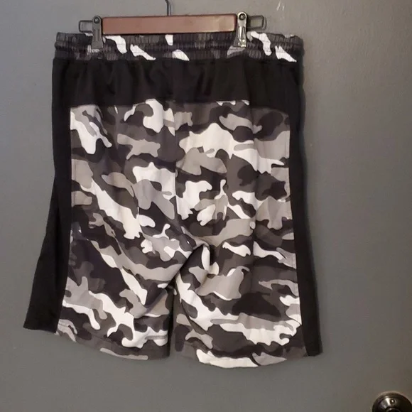 Burnside size L - Picture 2 of 4